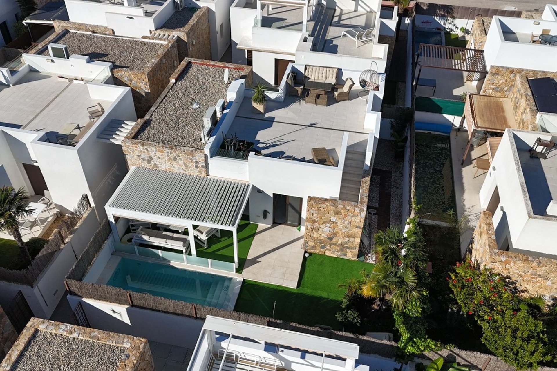 Resale - Villa - Cabo Roig