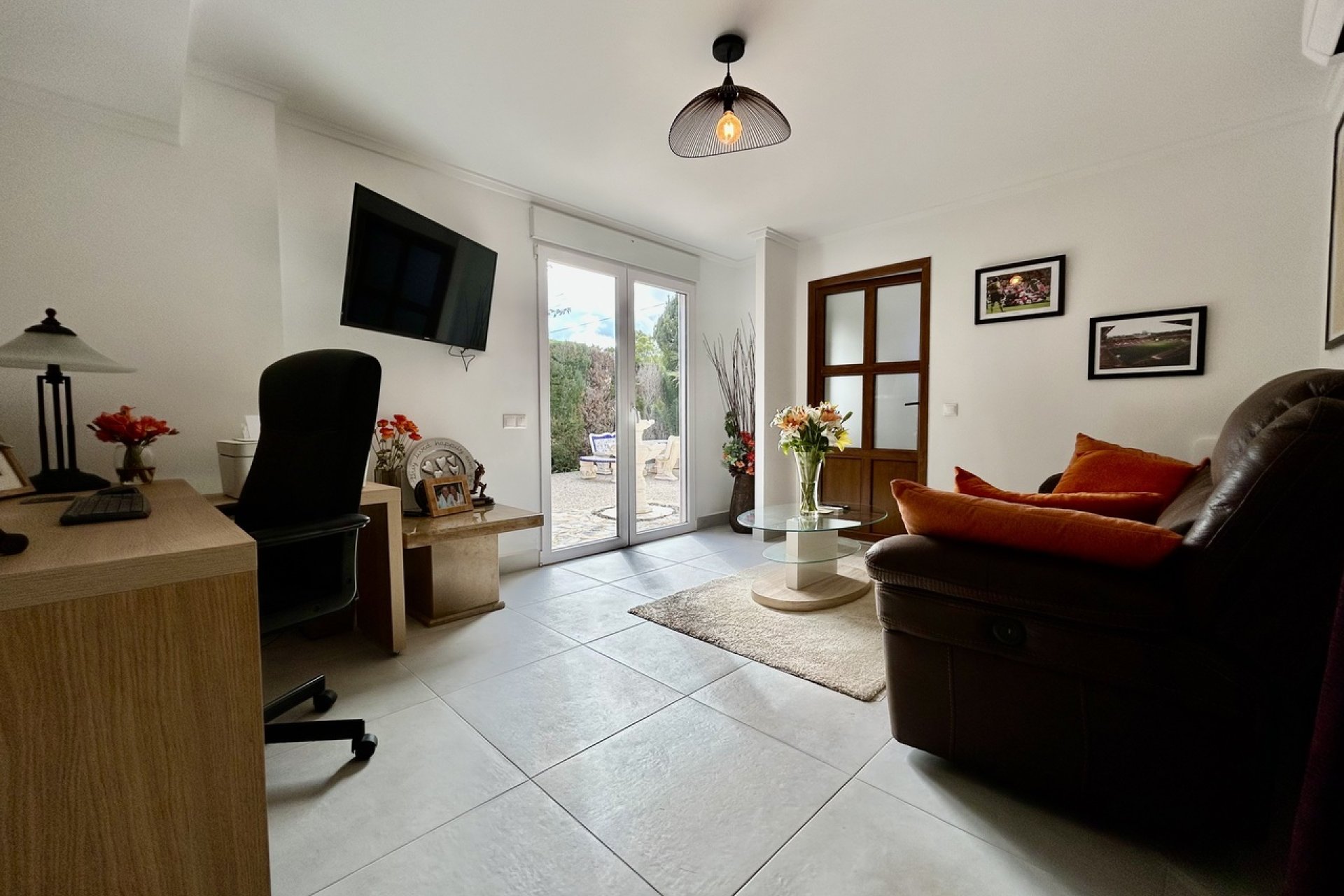 Resale - Villa - Cabo Roig