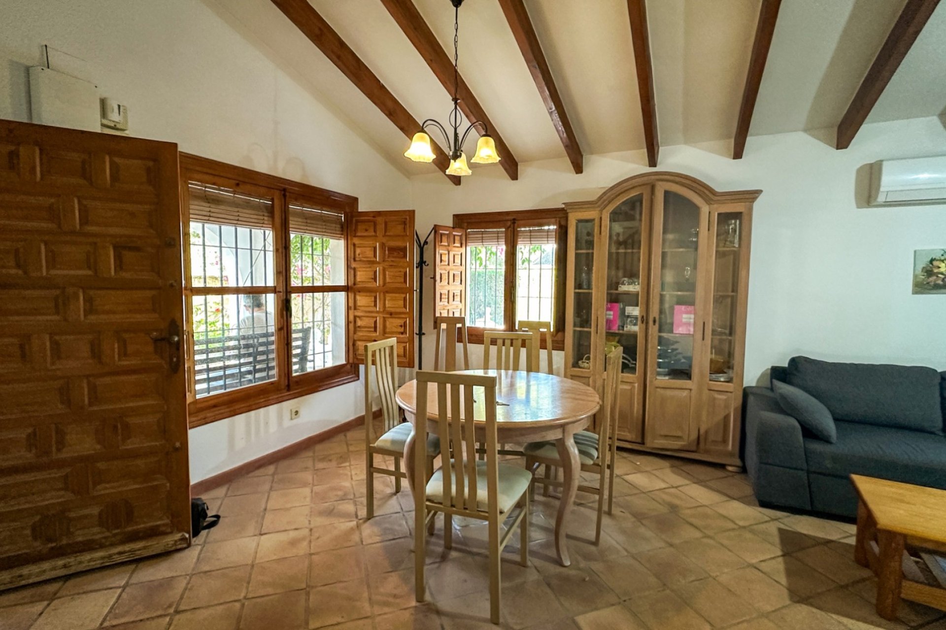 Resale - Villa - Cabo Roig