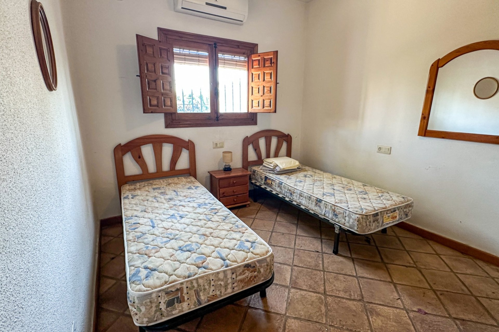 Resale - Villa - Cabo Roig