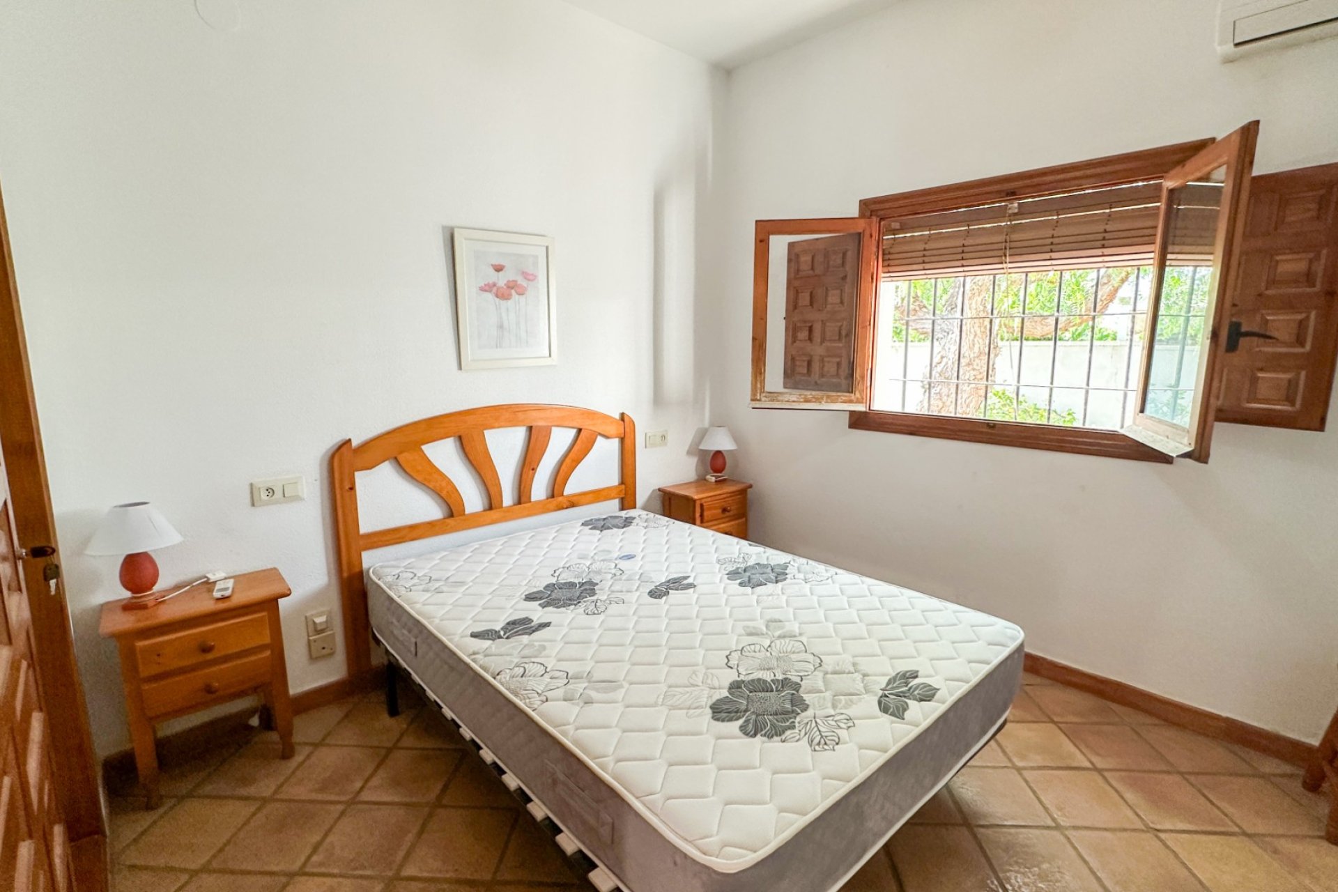 Resale - Villa - Cabo Roig