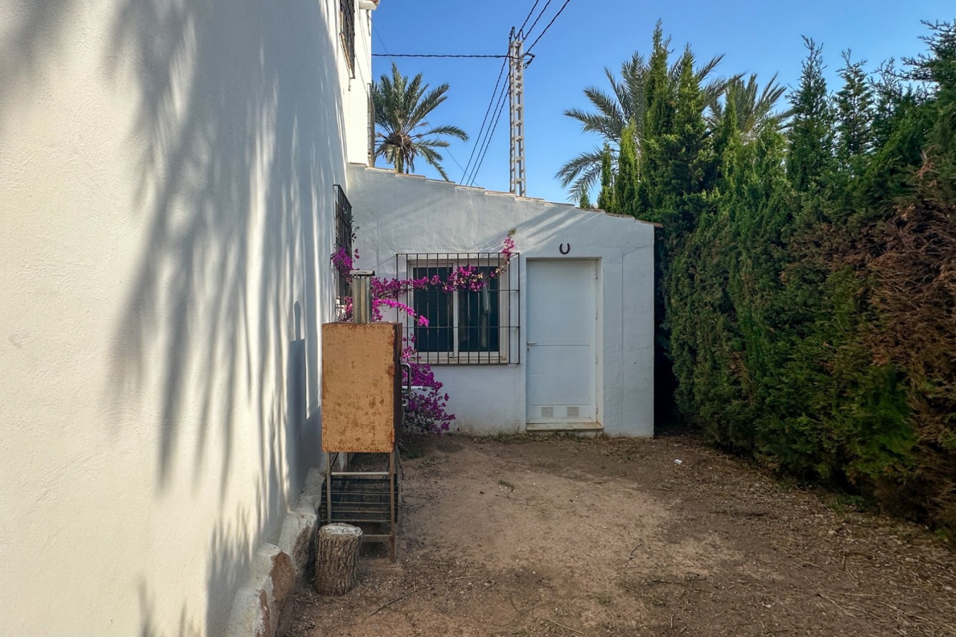 Resale - Villa - Cabo Roig