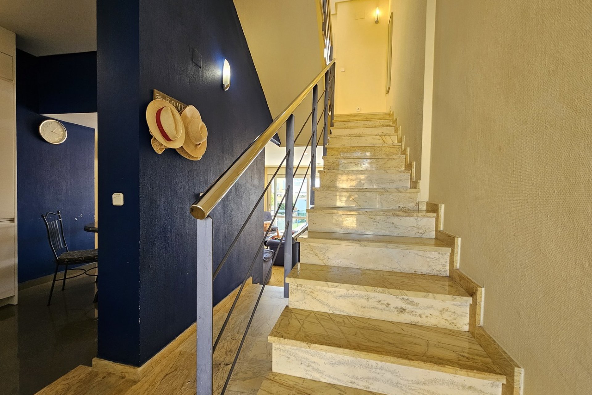 Resale - Villa - Cabo Roig