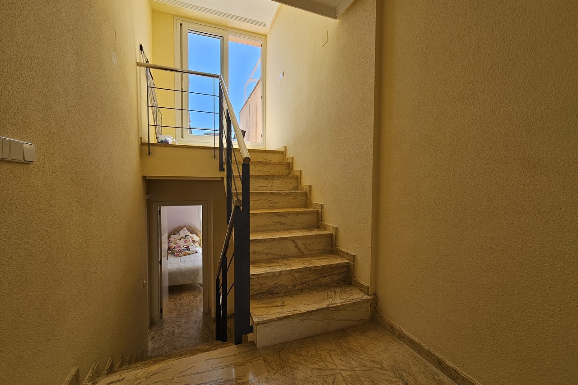 Resale - Villa - Cabo Roig