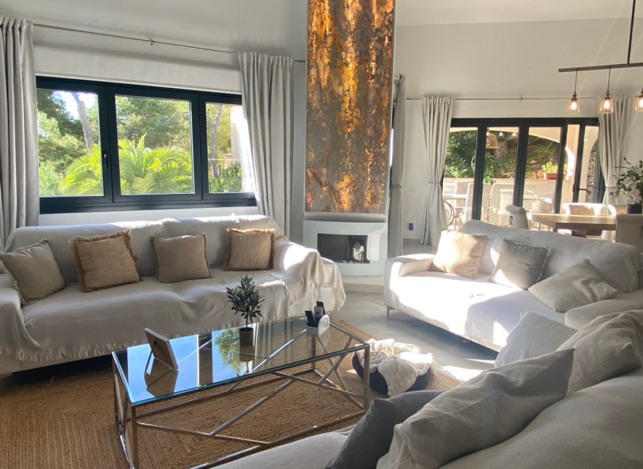 Resale - Villa - Calviá - Mallorca