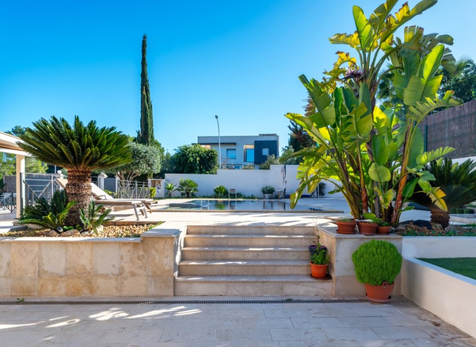 Resale - Villa - Calviá - Mallorca