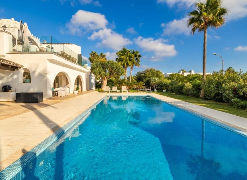 Resale - Villa - Calviá - Mallorca