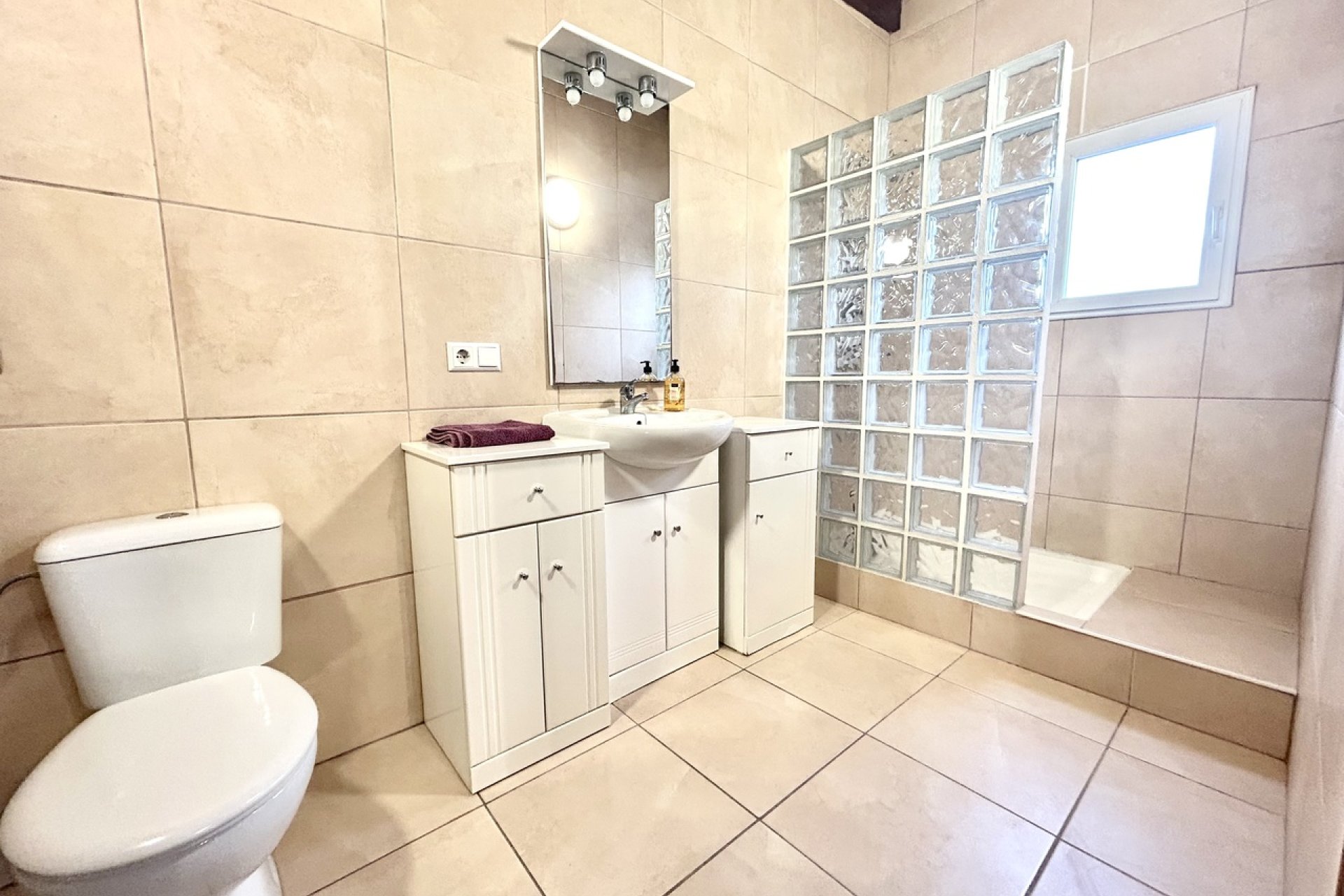 Resale - Villa - Catral