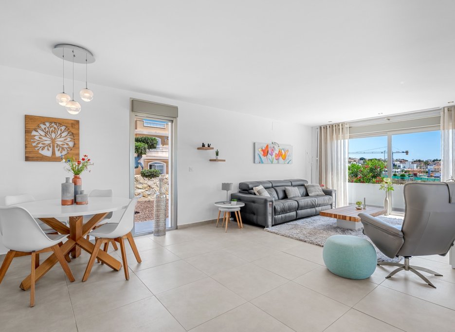 Resale - Villa - La Marina