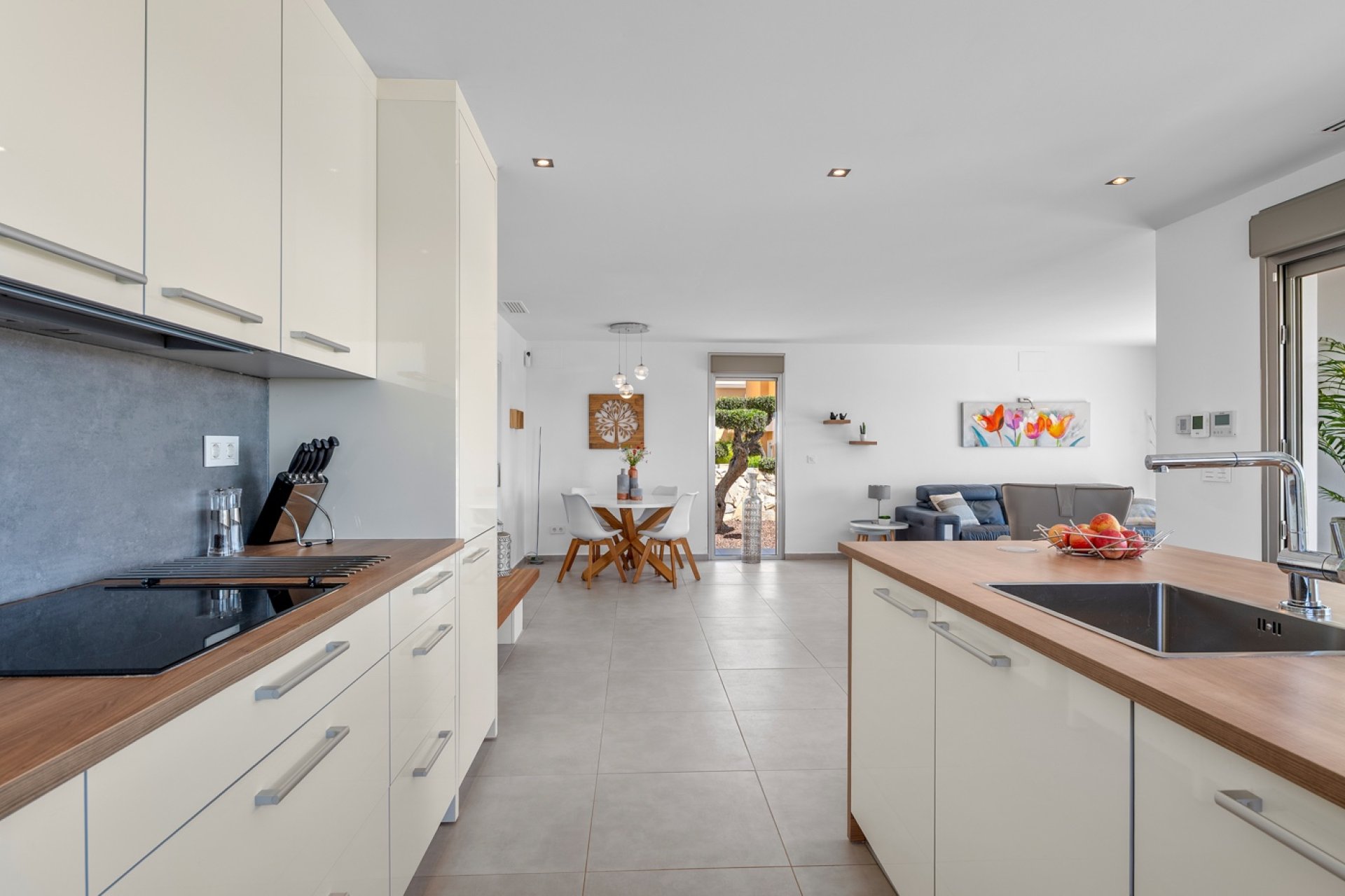 Resale - Villa - La Marina