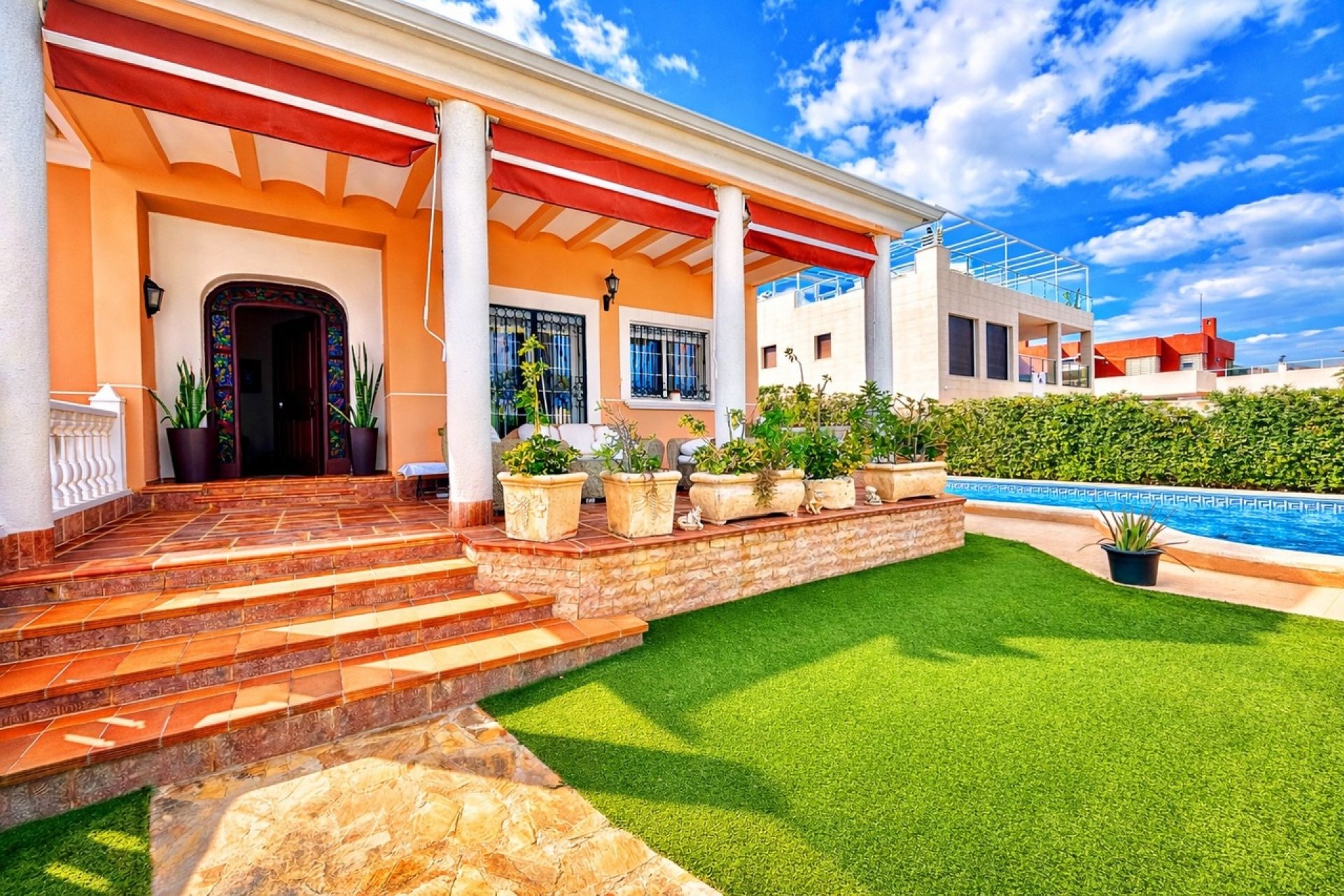 Resale - Villa - La Mata