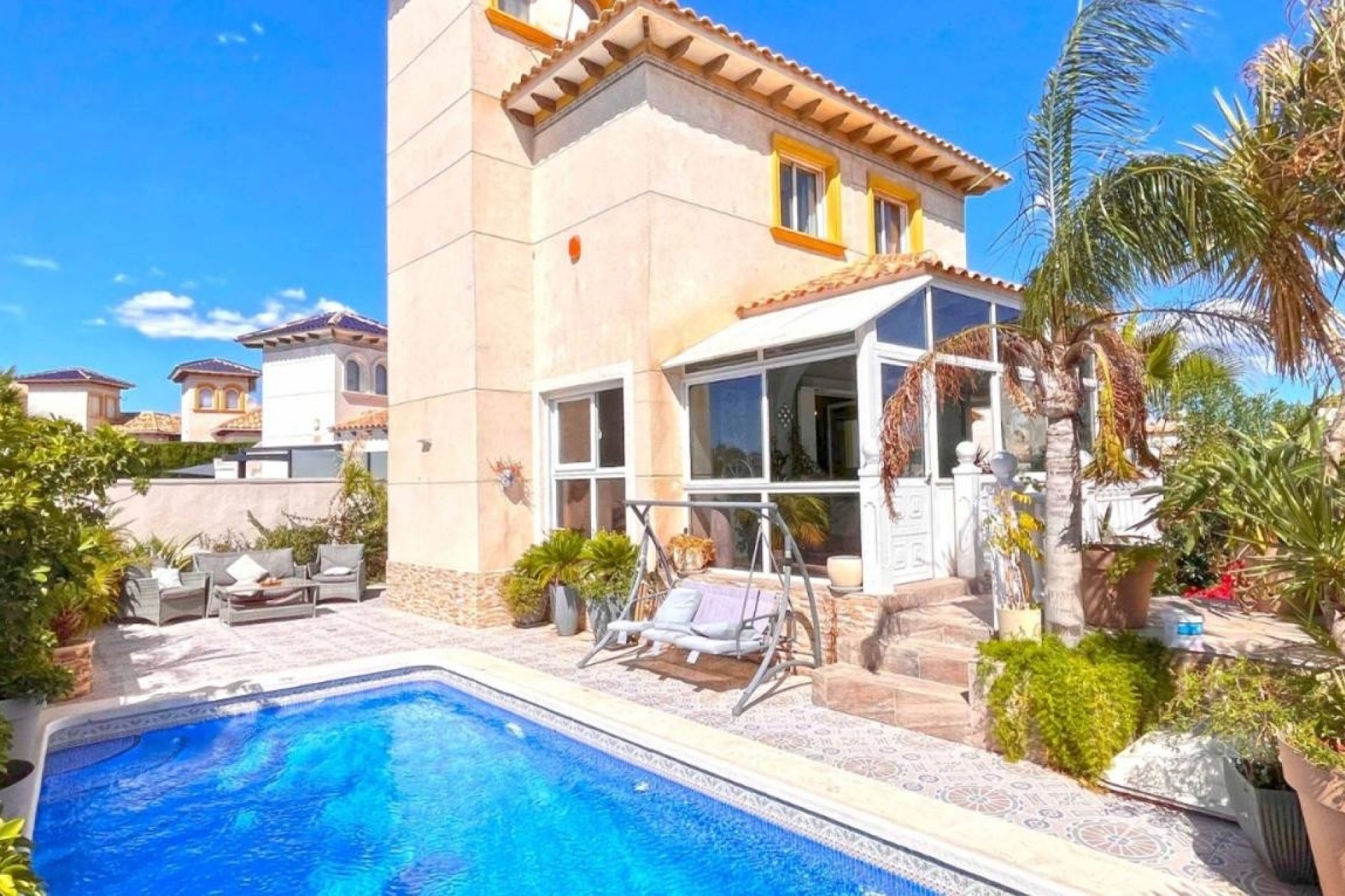 Resale - Villa - La Zenia