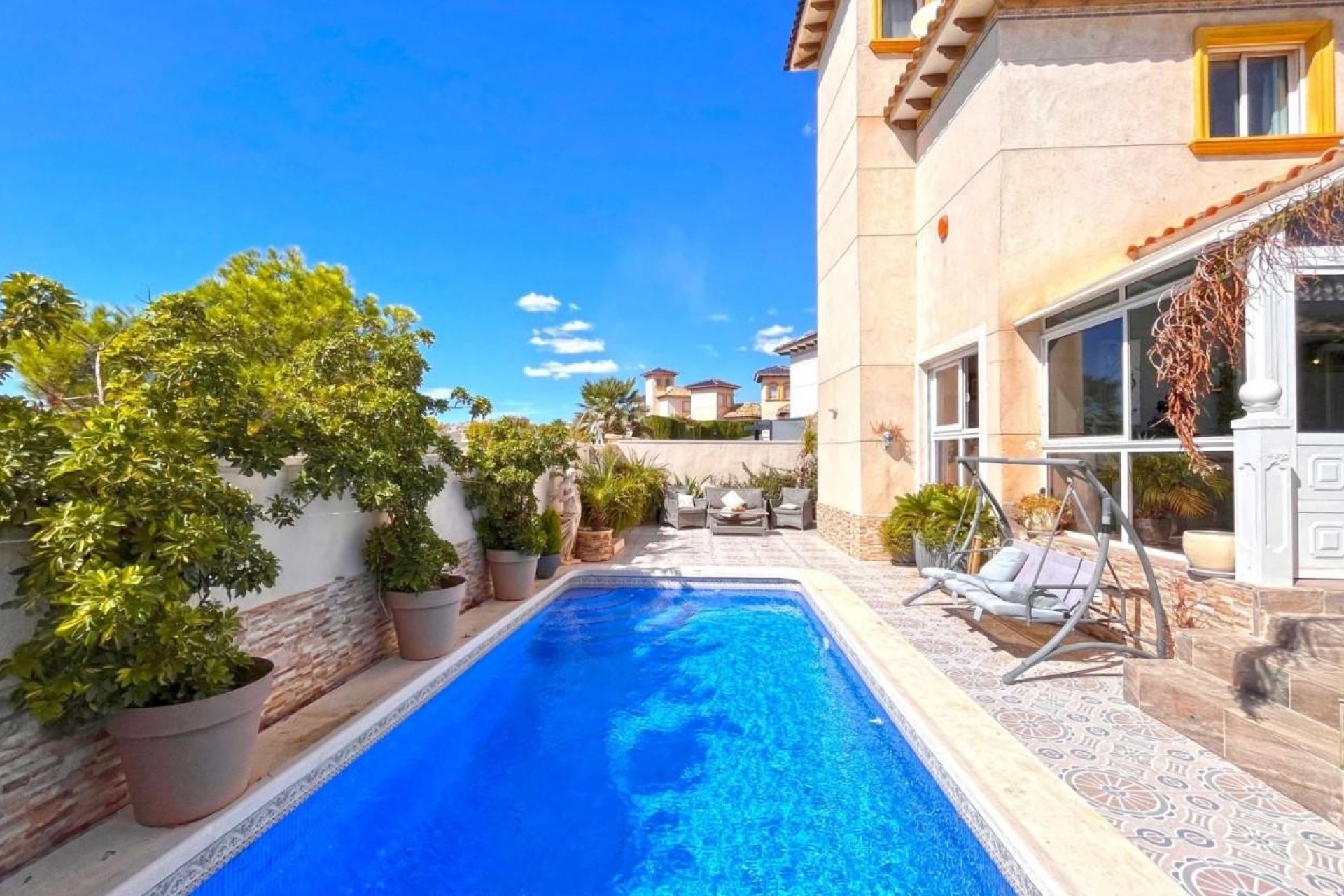 Resale - Villa - La Zenia