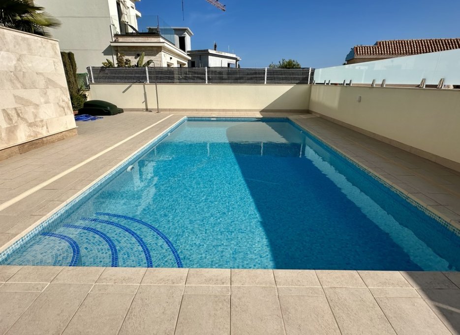Resale - Villa - La Zenia