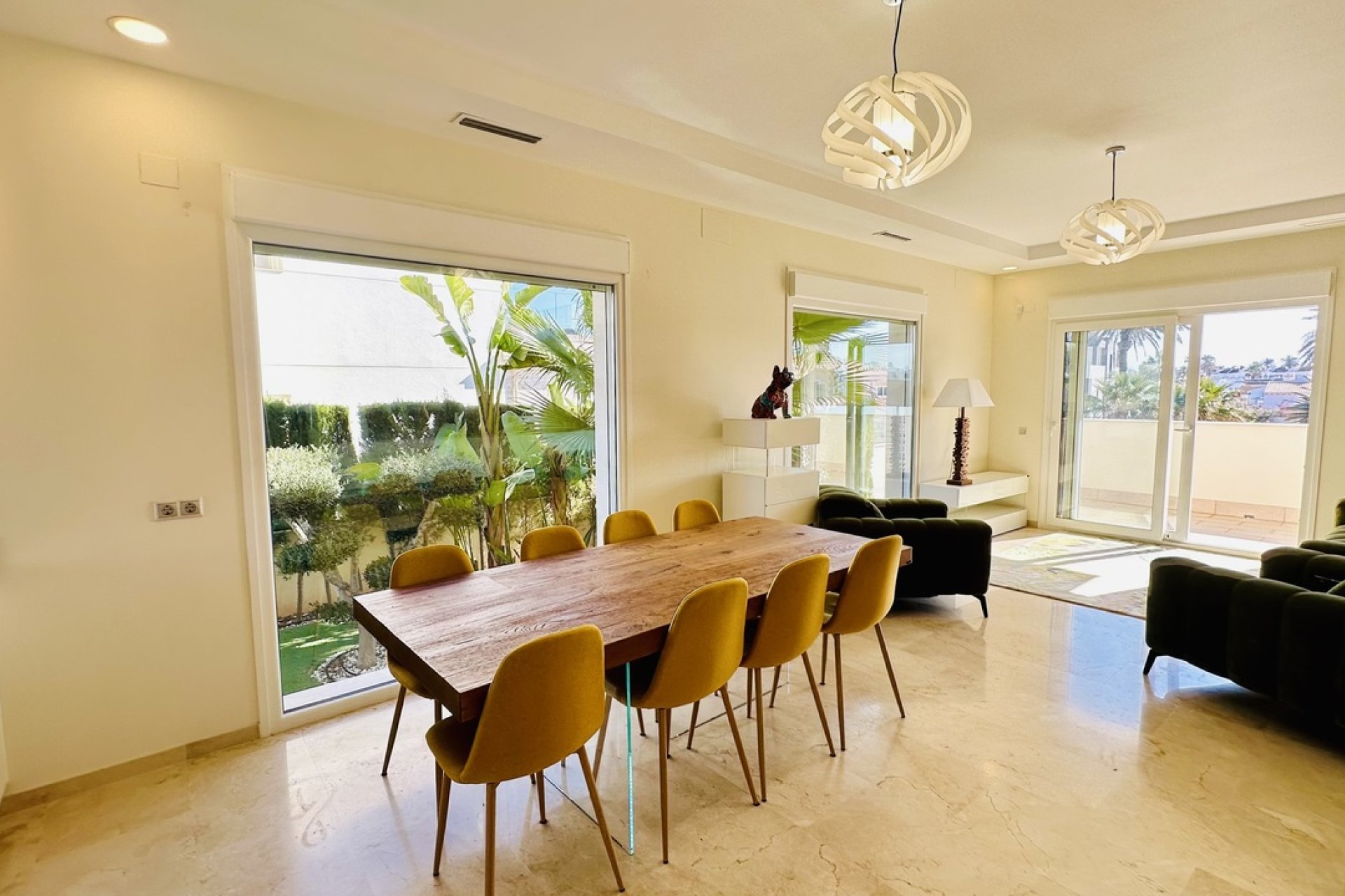 Resale - Villa - La Zenia