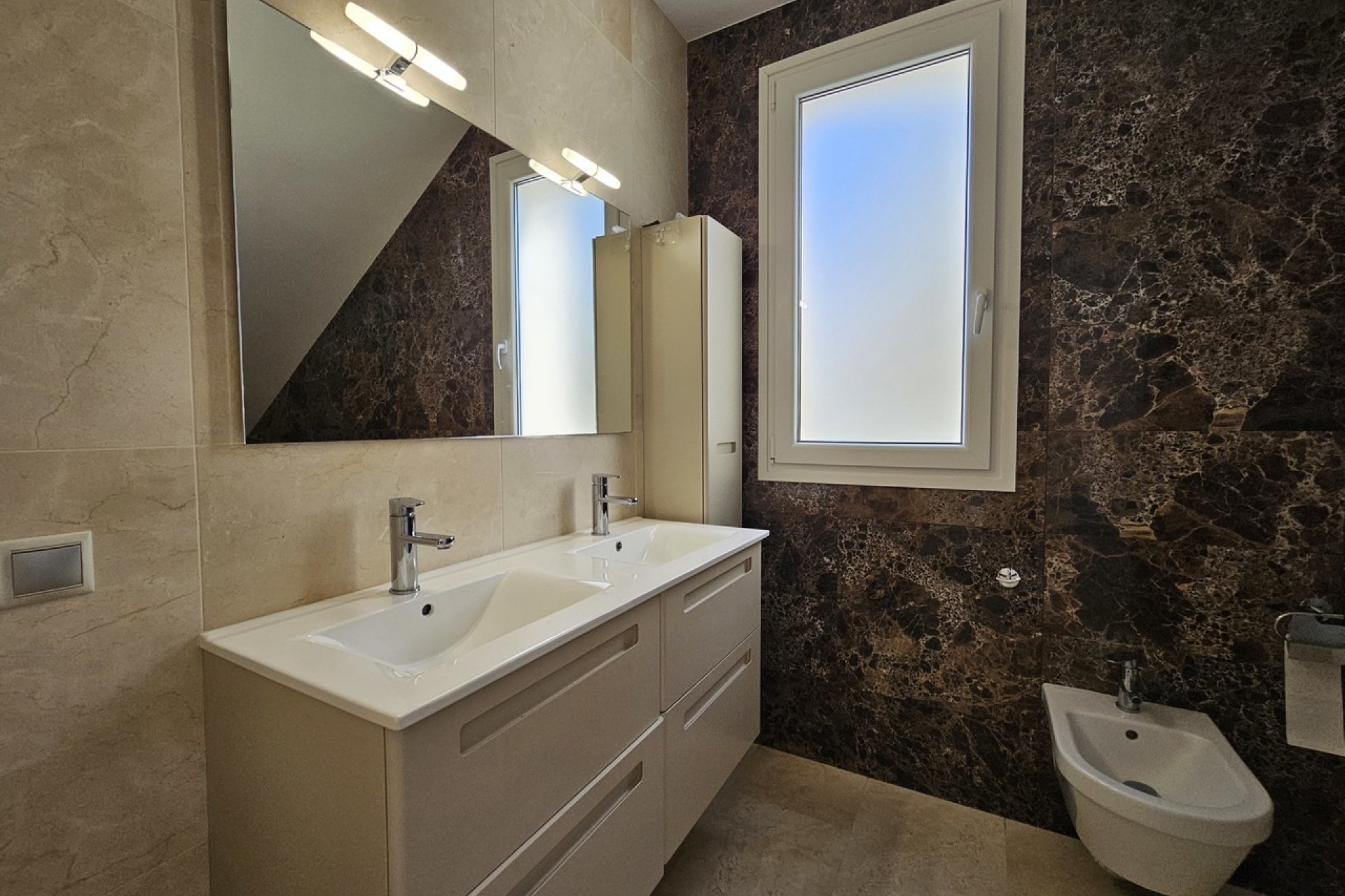 Resale - Villa - La Zenia