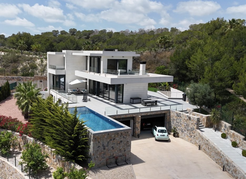 Resale - Villa - Las Colinas Golf Resort