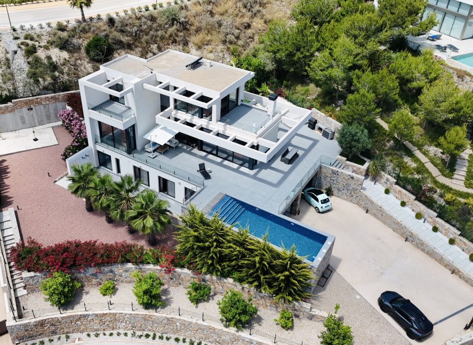 Resale - Villa - Las Colinas Golf Resort