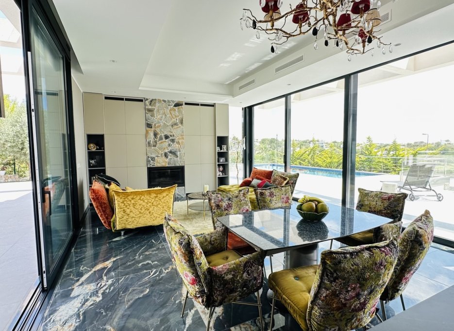 Resale - Villa - Las Colinas Golf Resort