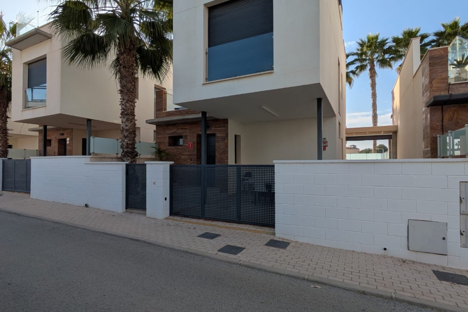 Resale - Villa - Lomas de Cabo Roig