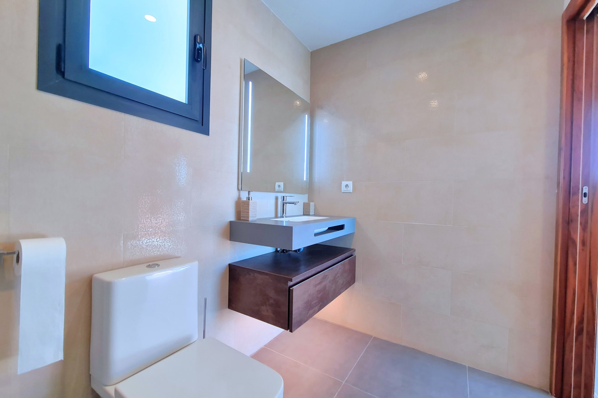 Resale - Villa - Los Alcazares