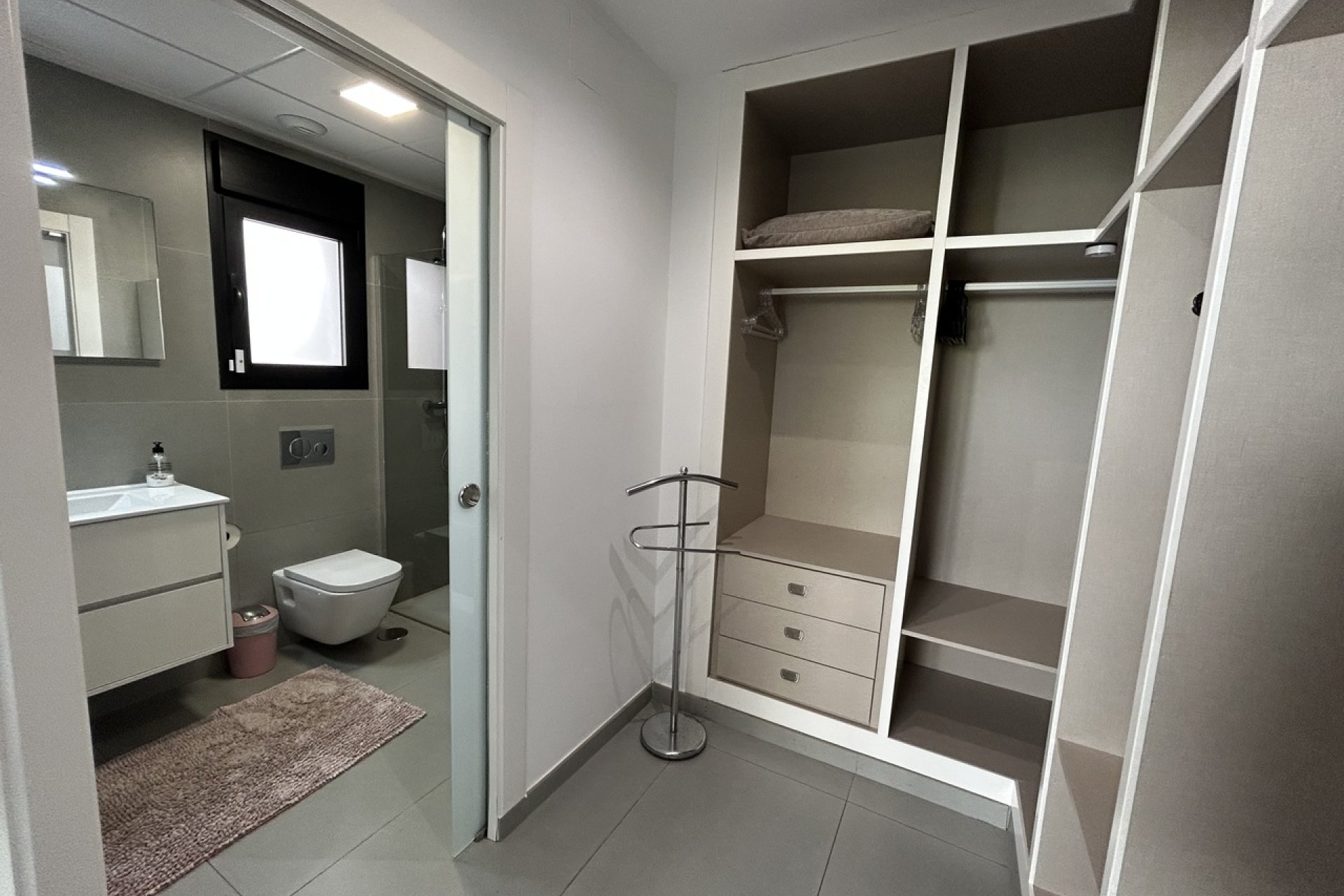 Resale - Villa - Los Balcones