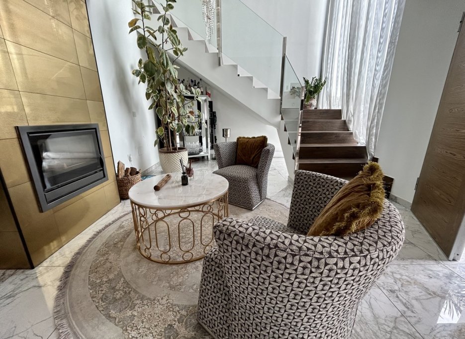 Resale - Villa - Los Balcones