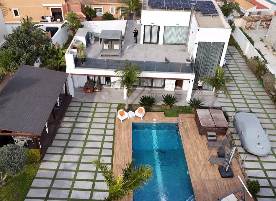 Resale - Villa - Los Balcones