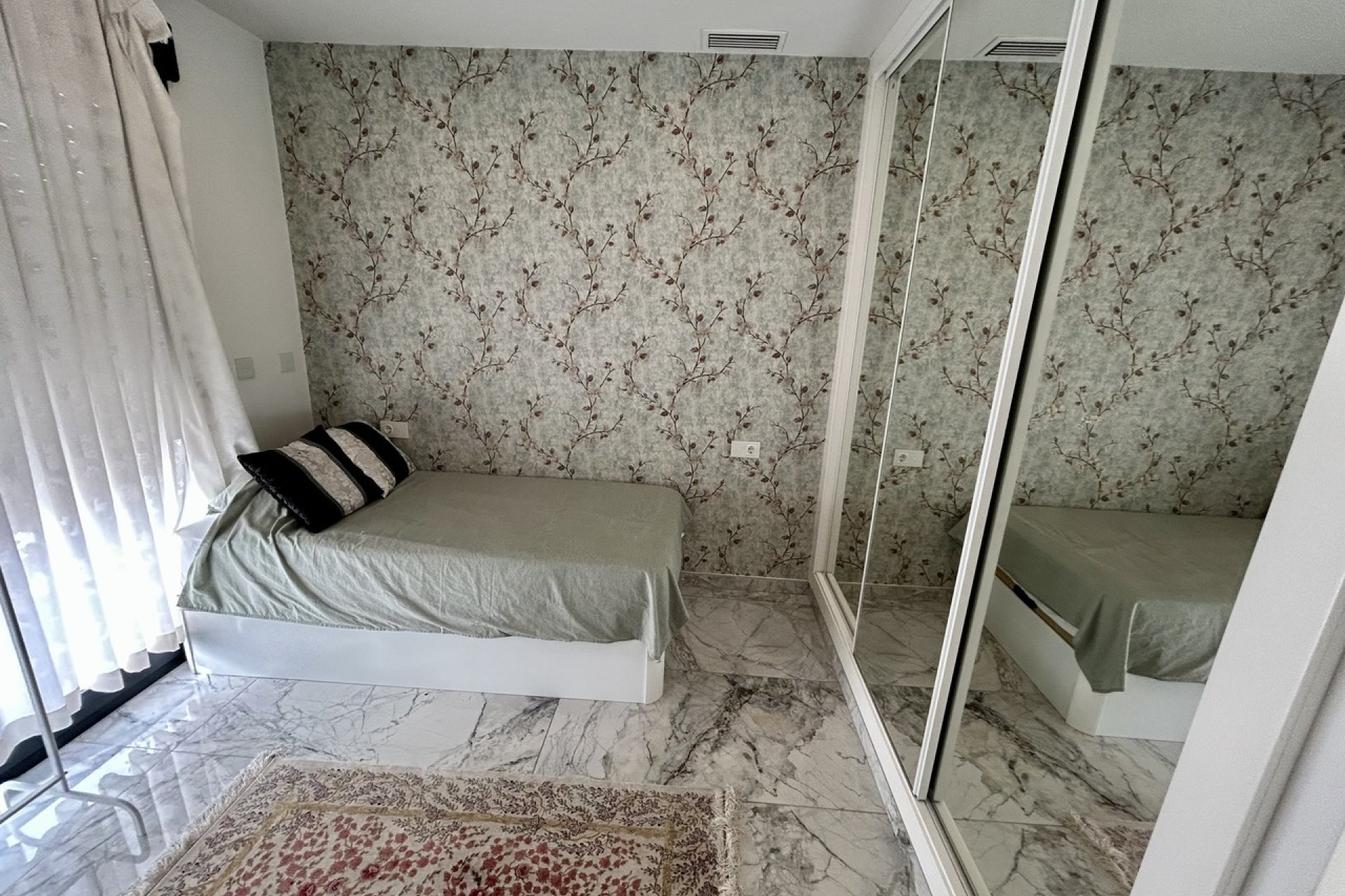 Resale - Villa - Los Balcones