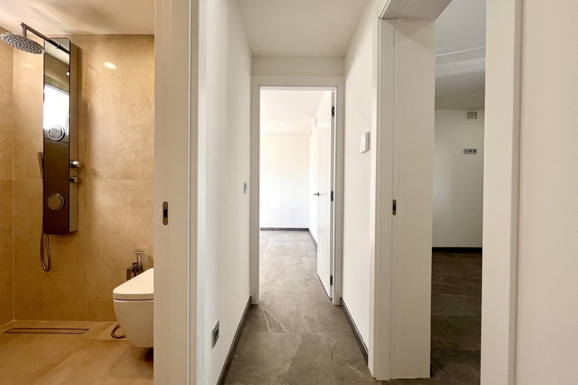 Resale - Villa - Los Balcones