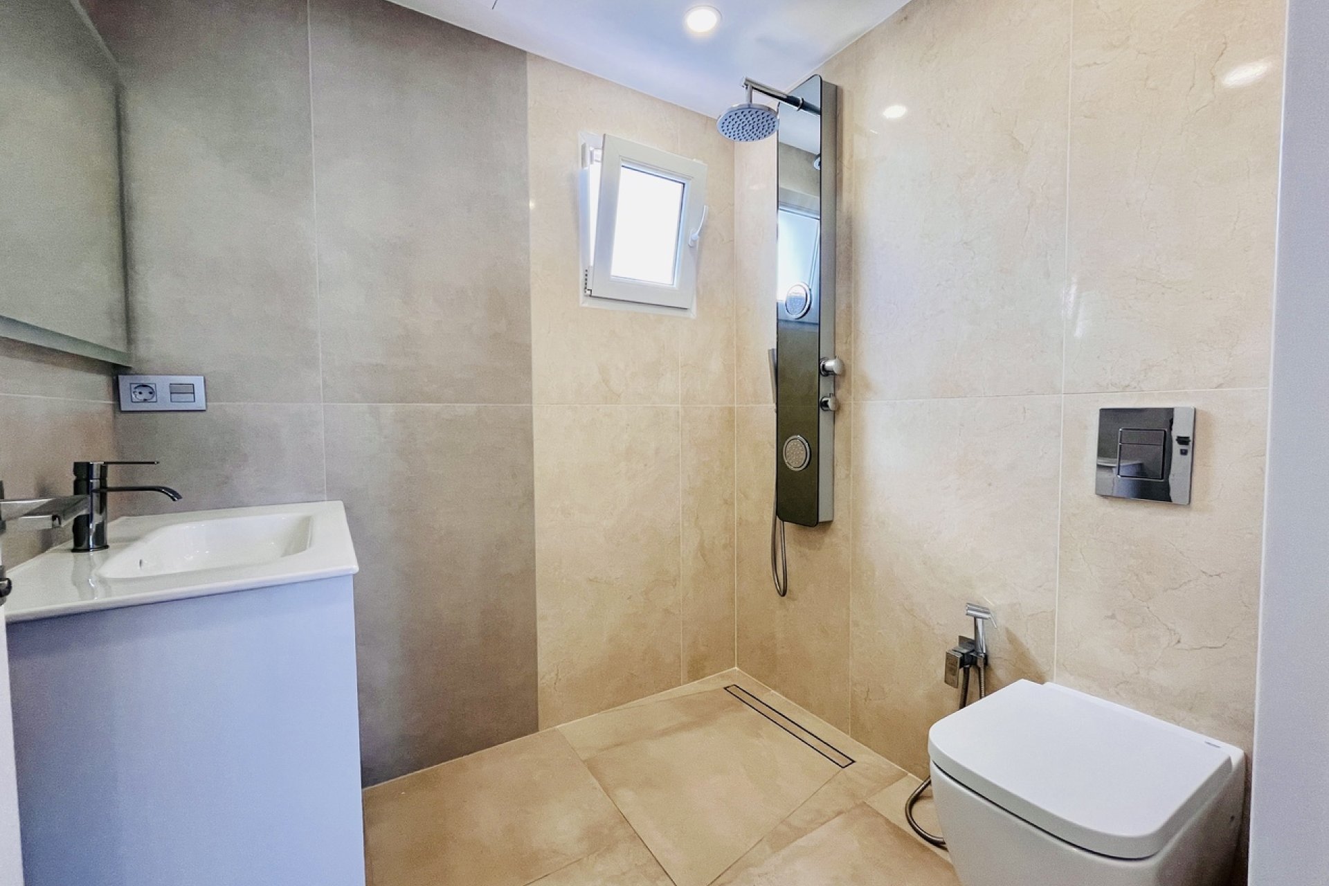 Resale - Villa - Los Balcones