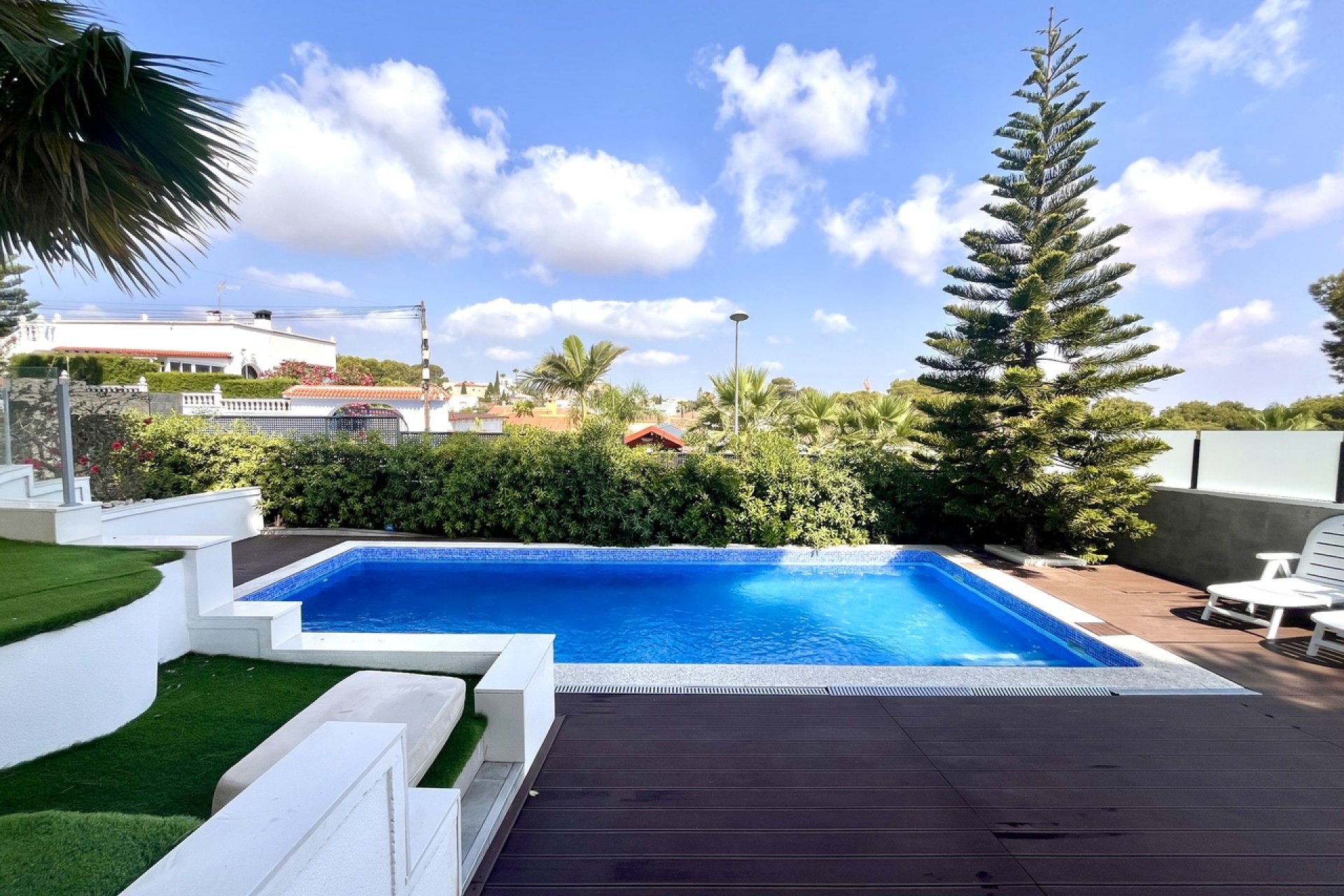 Resale - Villa - Los Balcones