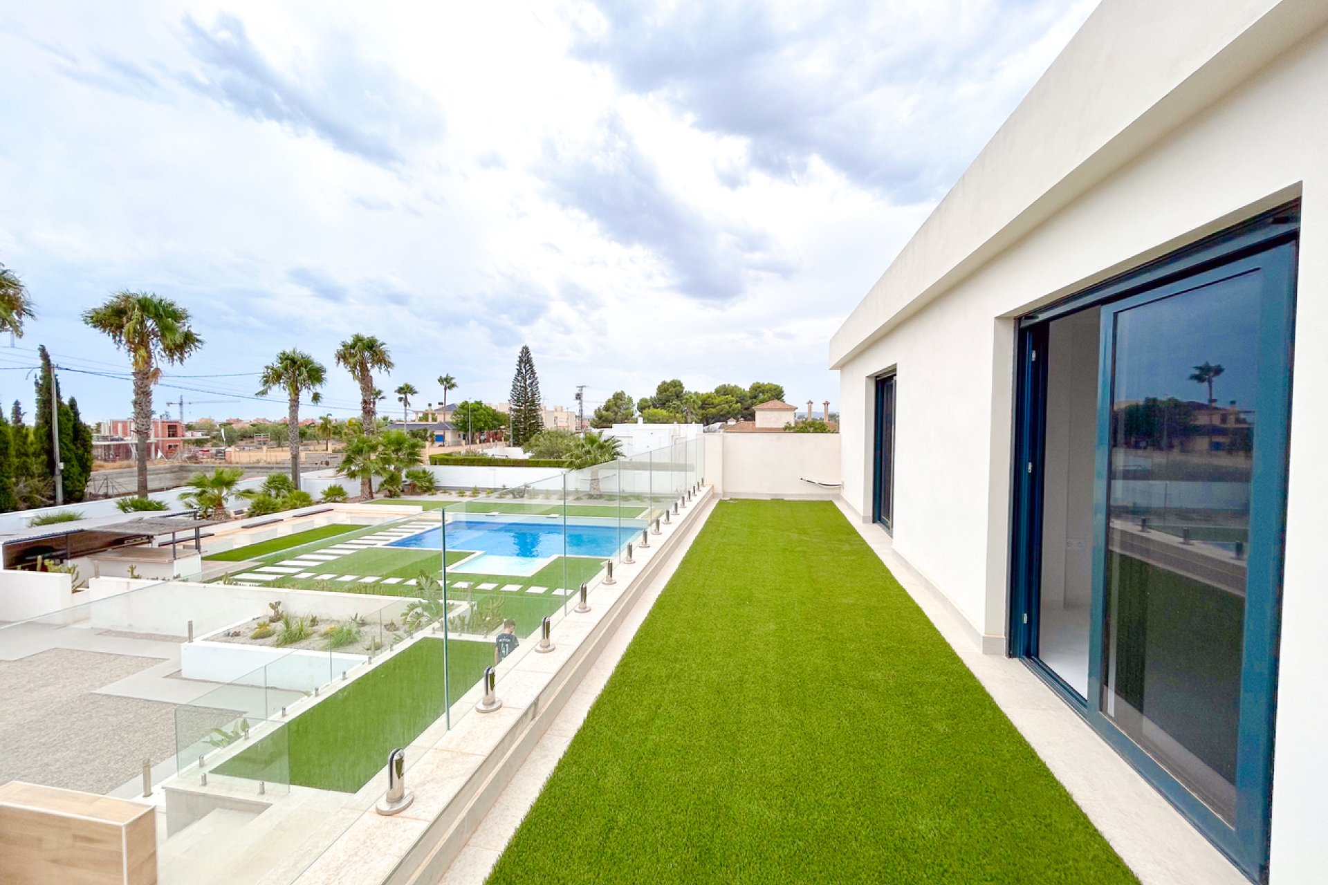 Resale - Villa - Los Montesinos