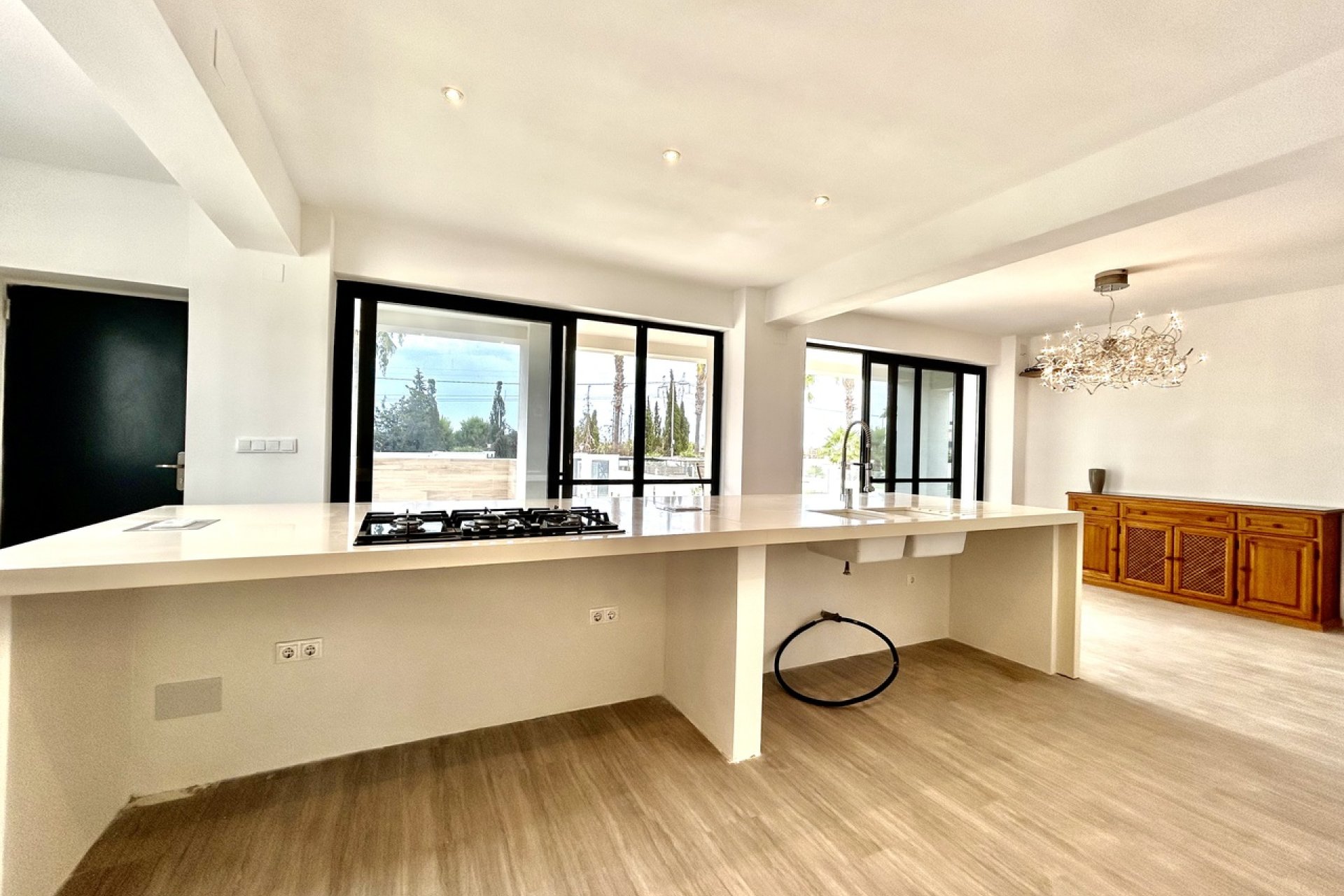Resale - Villa - Los Montesinos