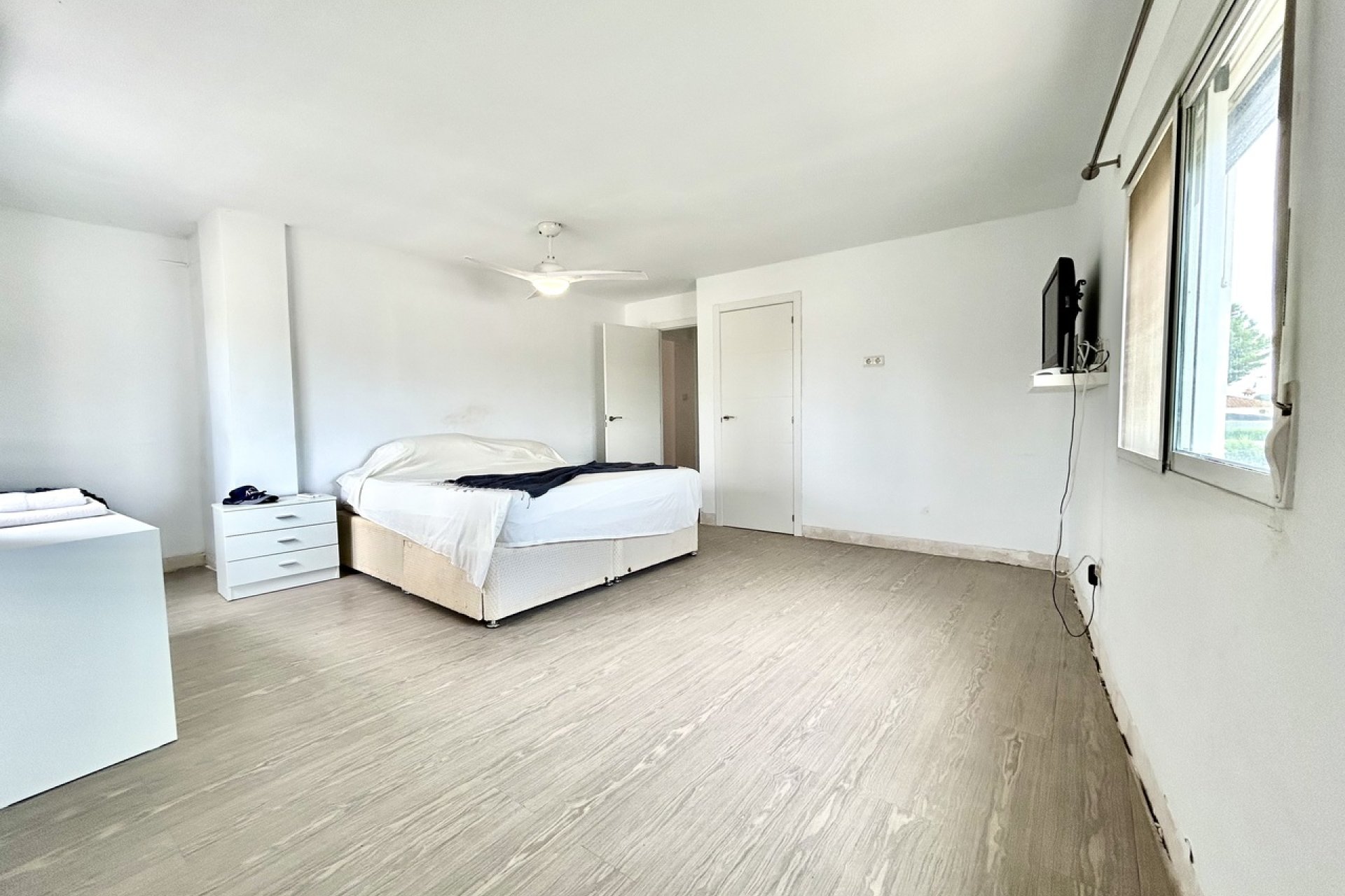 Resale - Villa - Los Montesinos