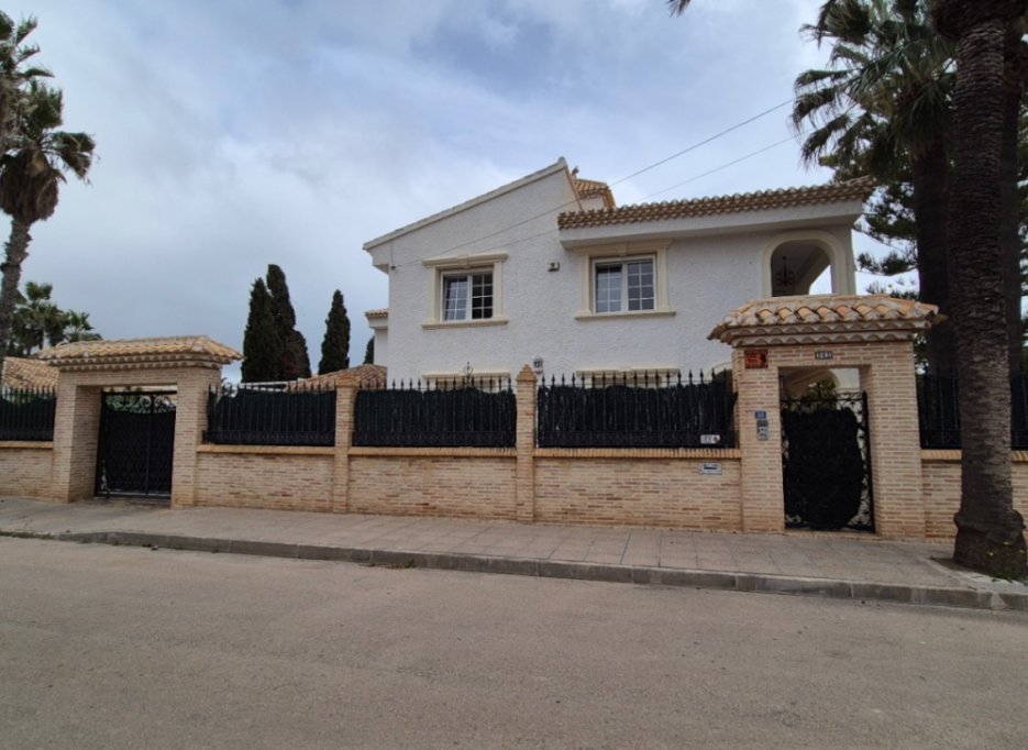 Resale - Villa - Orihuela - Costa Blanca Sur