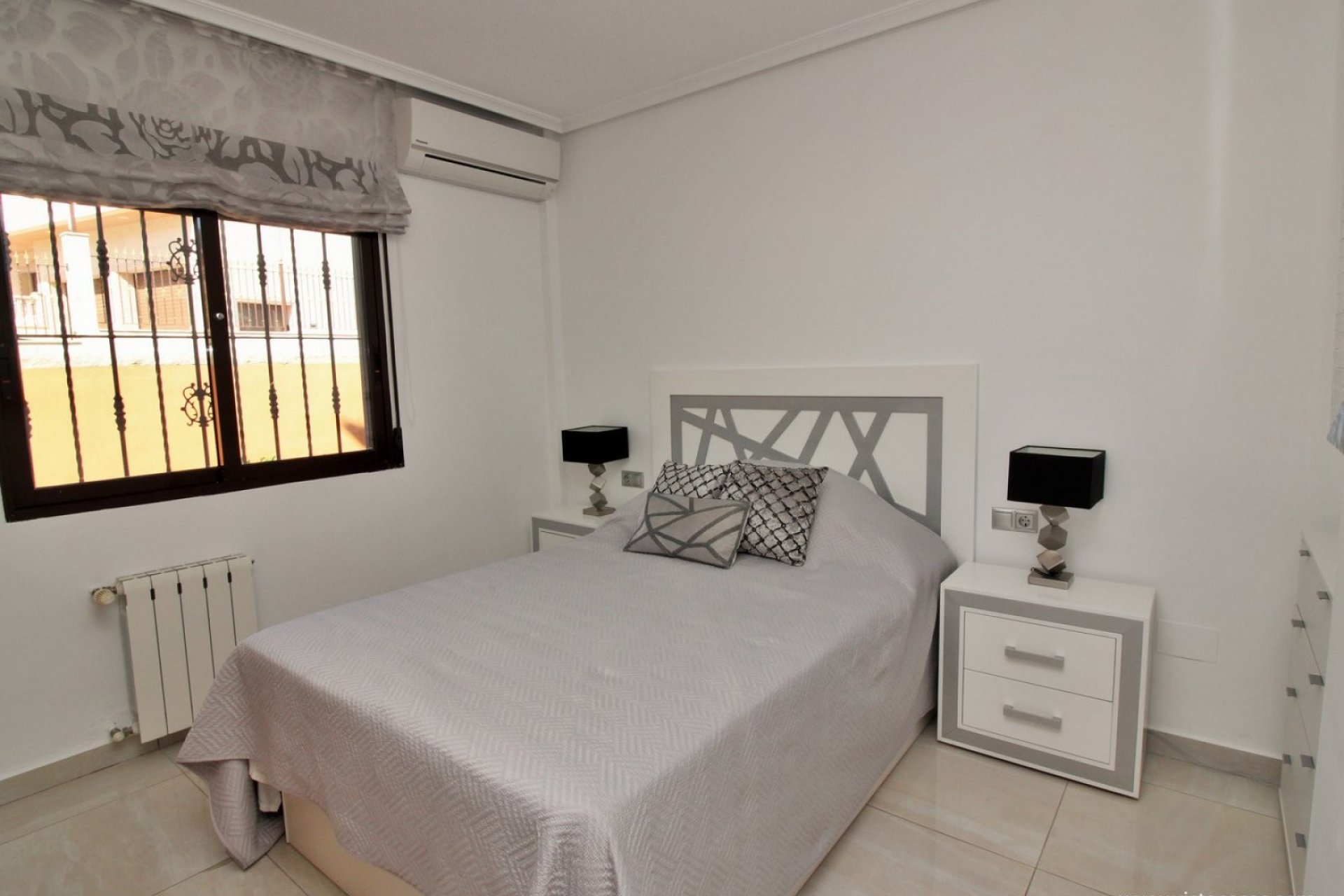 Resale - Villa - Orihuela Costa - Las Filipinas