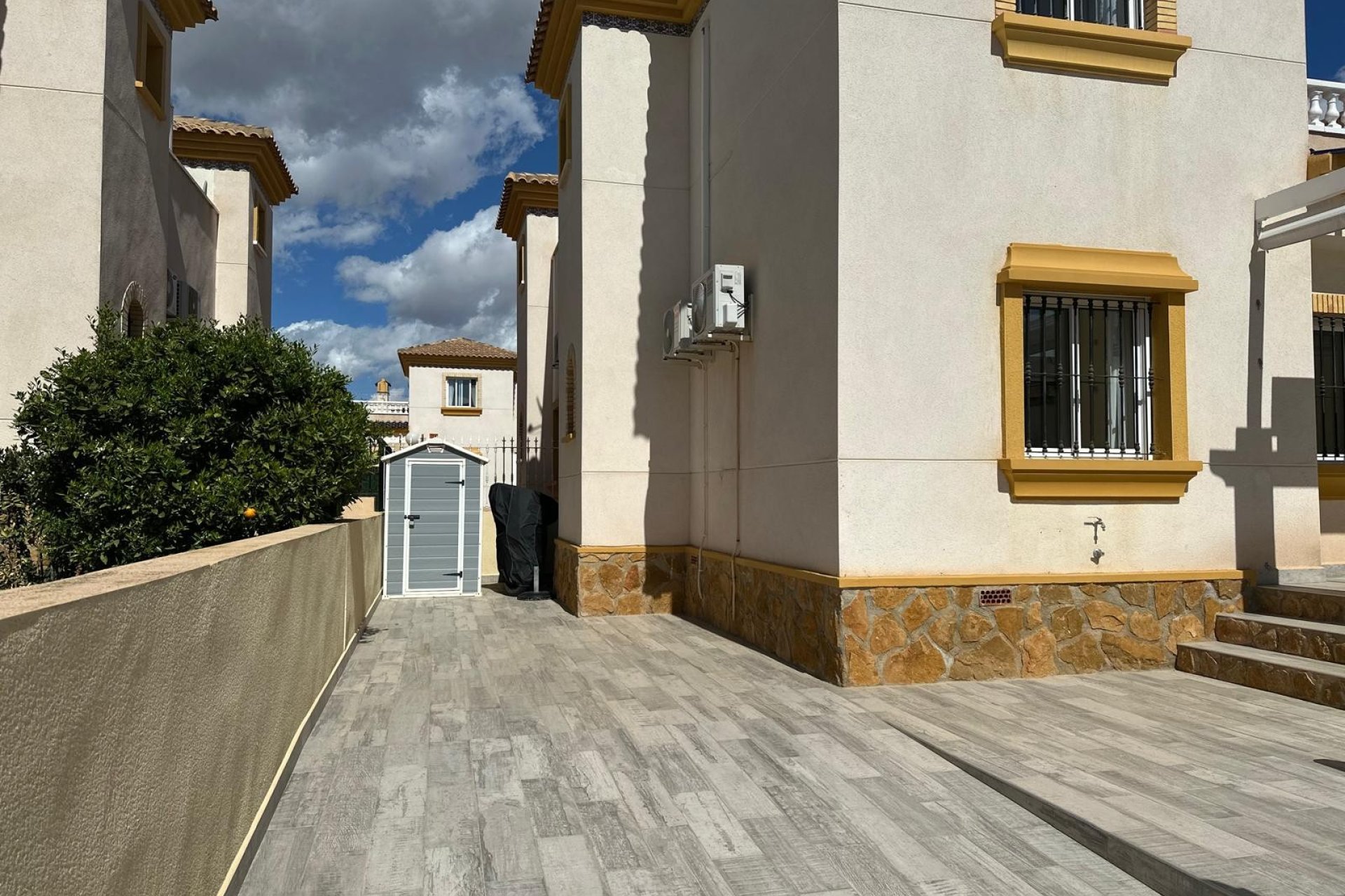 Resale - Villa - Orihuela Costa - Los Dolses