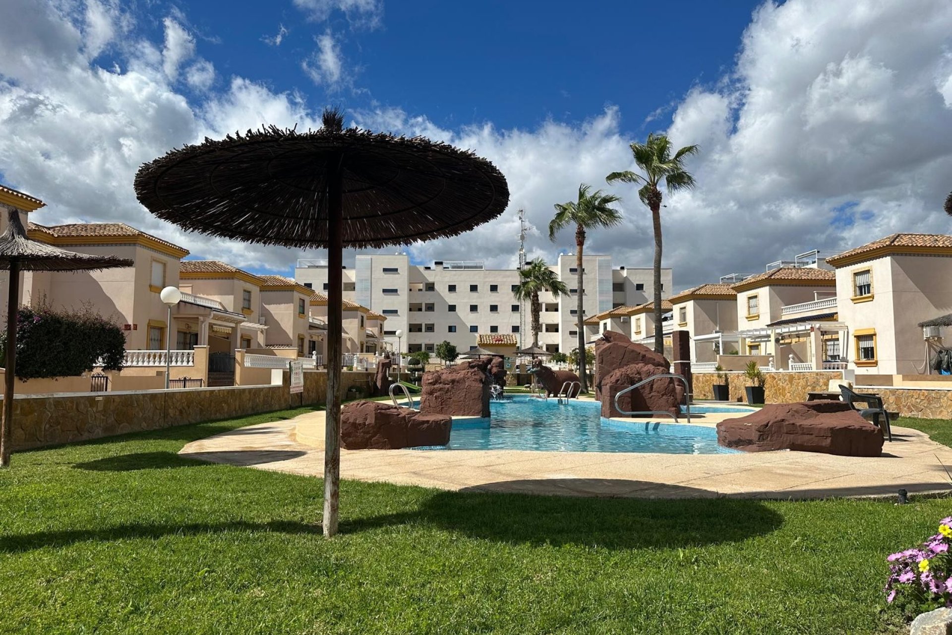 Resale - Villa - Orihuela Costa - Los Dolses