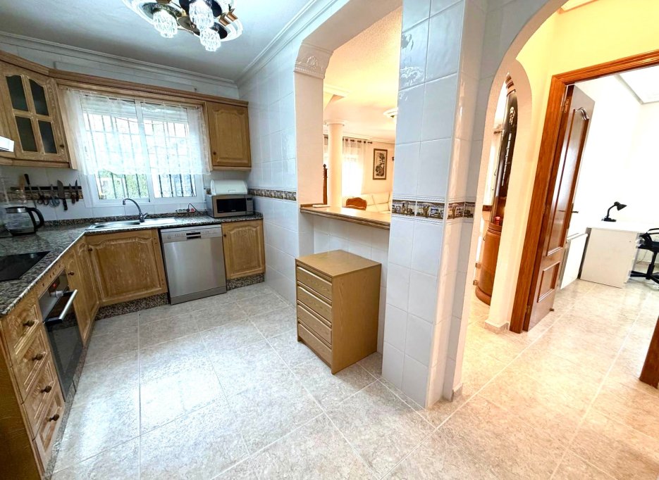 Resale - Villa - Orihuela Costa - Villamartín-Las Filipinas