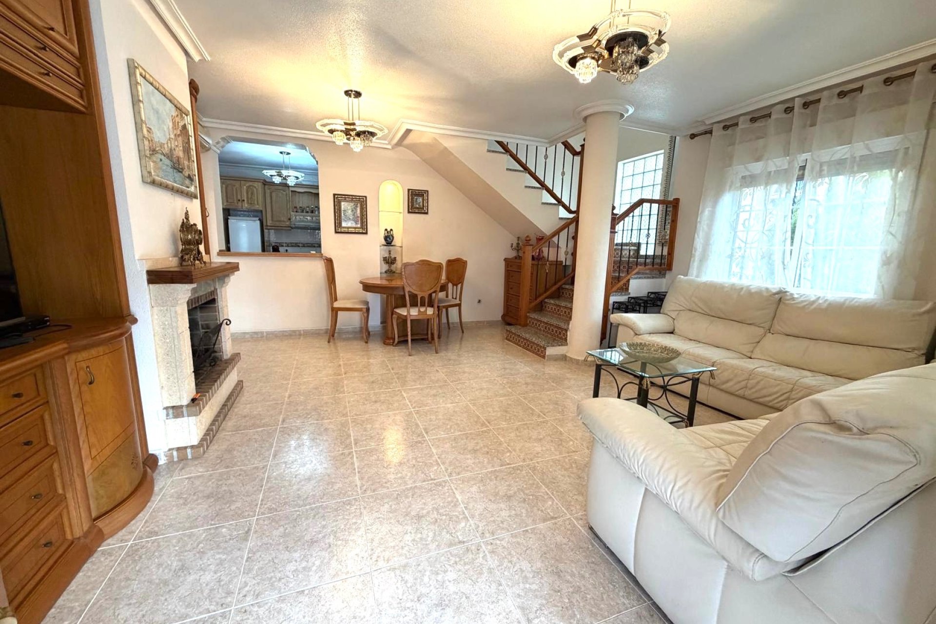 Resale - Villa - Orihuela Costa - Villamartín-Las Filipinas