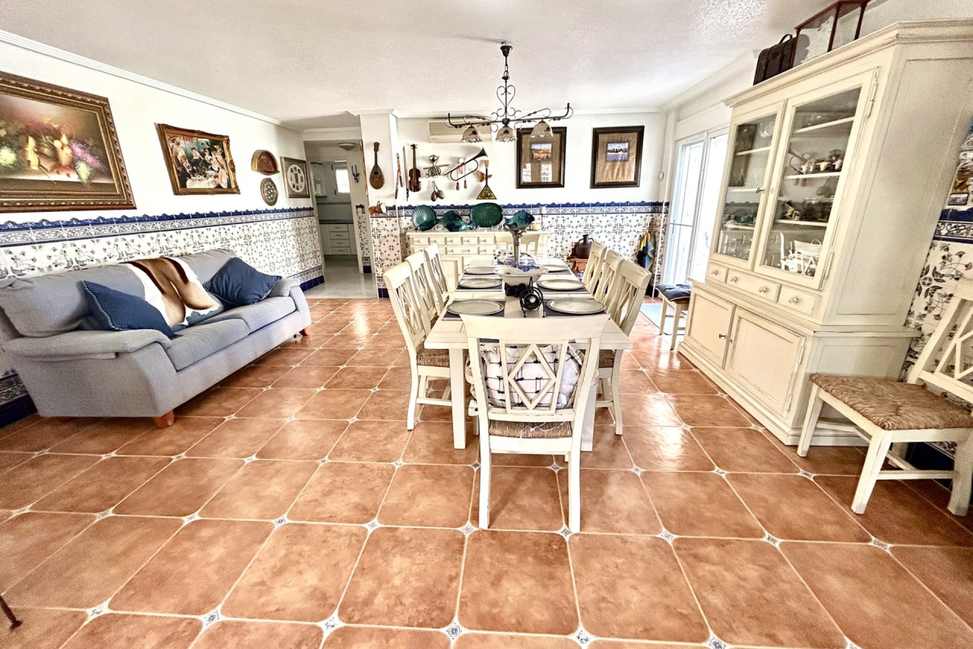 Resale - Villa - Pinar de Campoverde