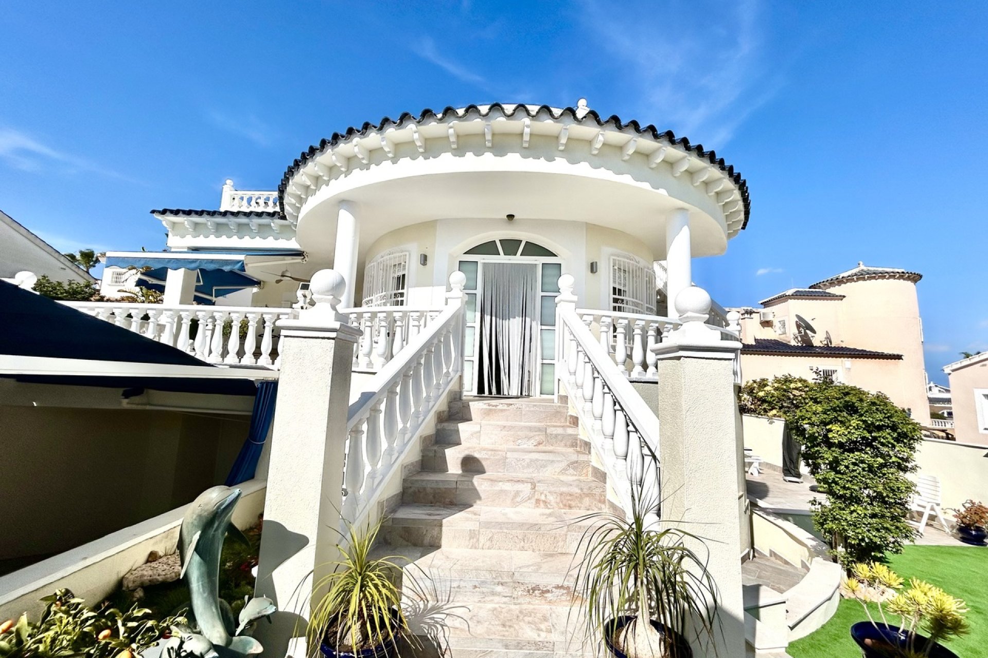 Resale - Villa - Pinar de Campoverde