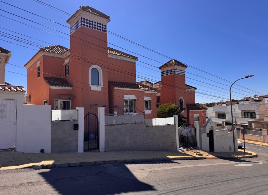 Resale - Villa - San Miguel de Salinas - Blue Lagoon