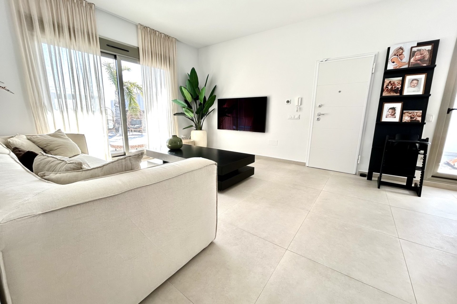 Resale - Villa - San Miguel de Salinas