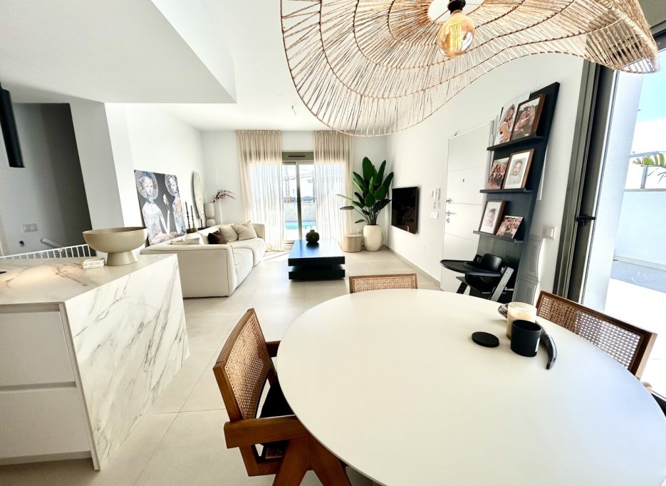 Resale - Villa - San Miguel de Salinas