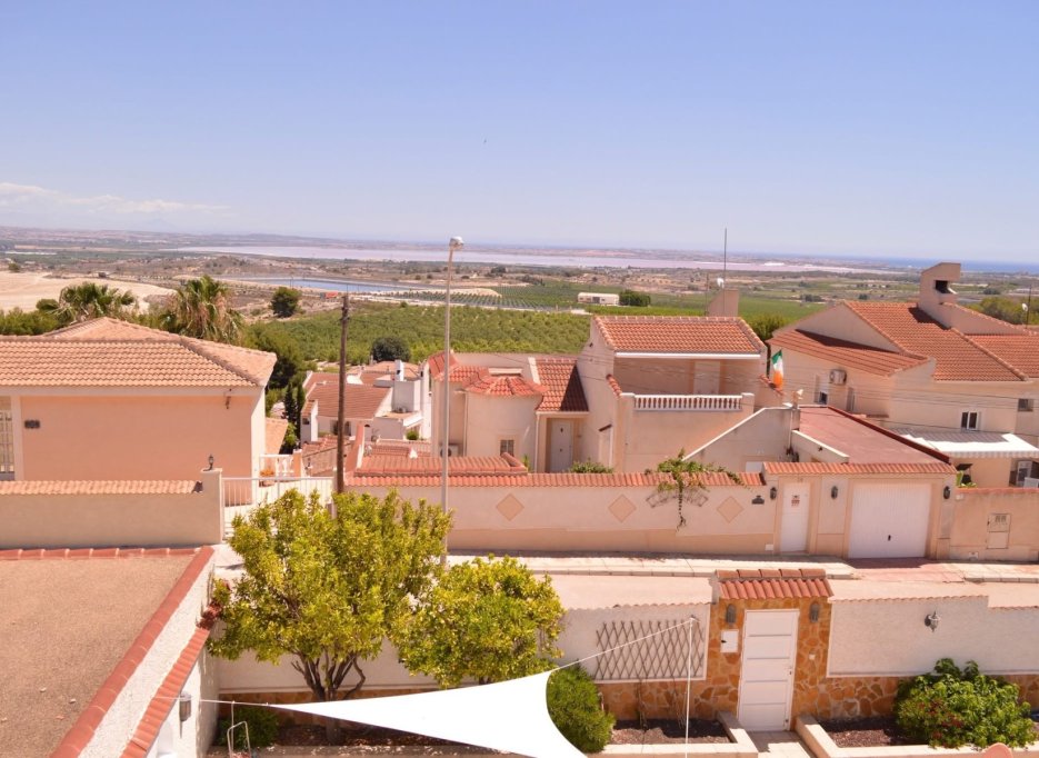 Resale - Villa - San Miguel de Salinas