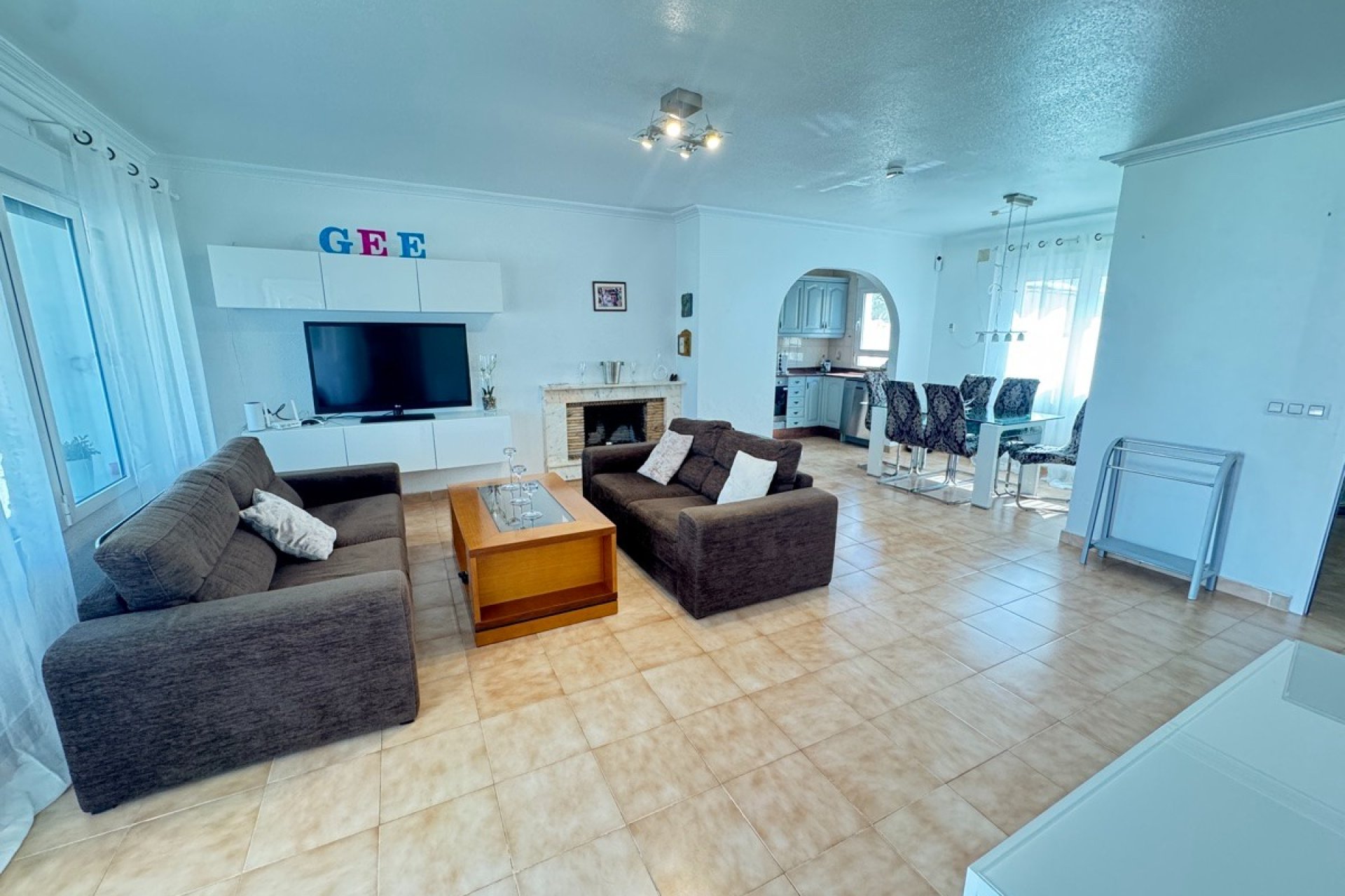 Resale - Villa - San Miguel de Salinas