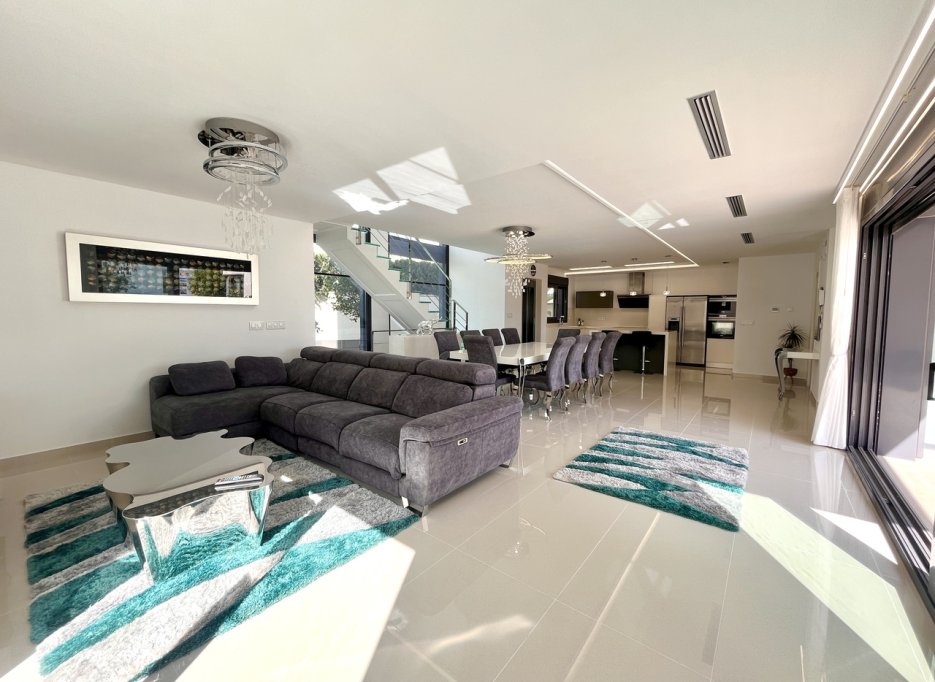 Resale - Villa - San Miguel de Salinas