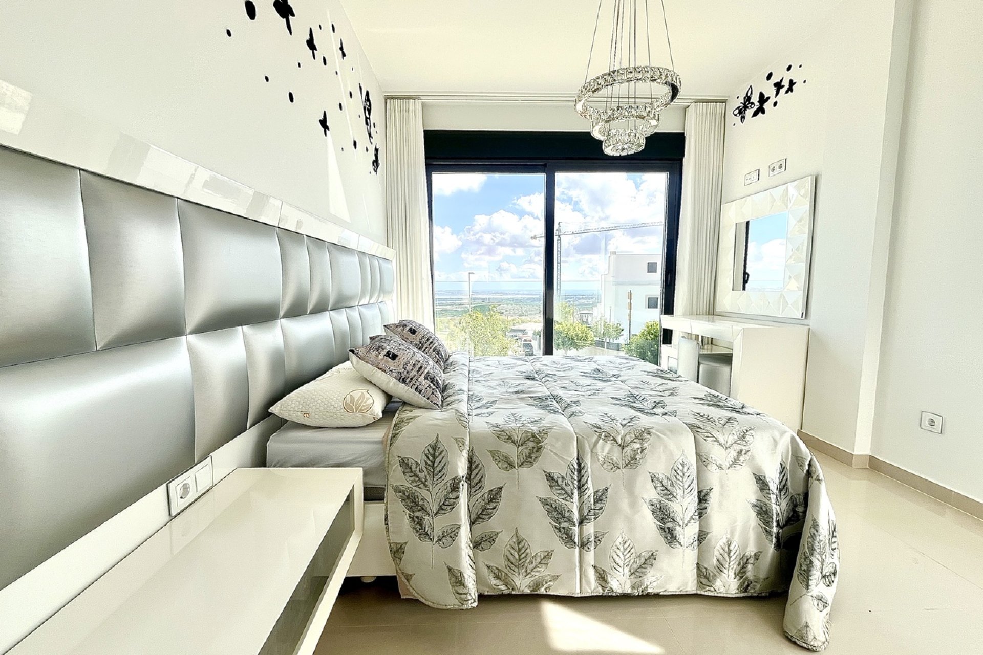 Resale - Villa - San Miguel de Salinas